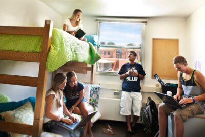 collage dorm party